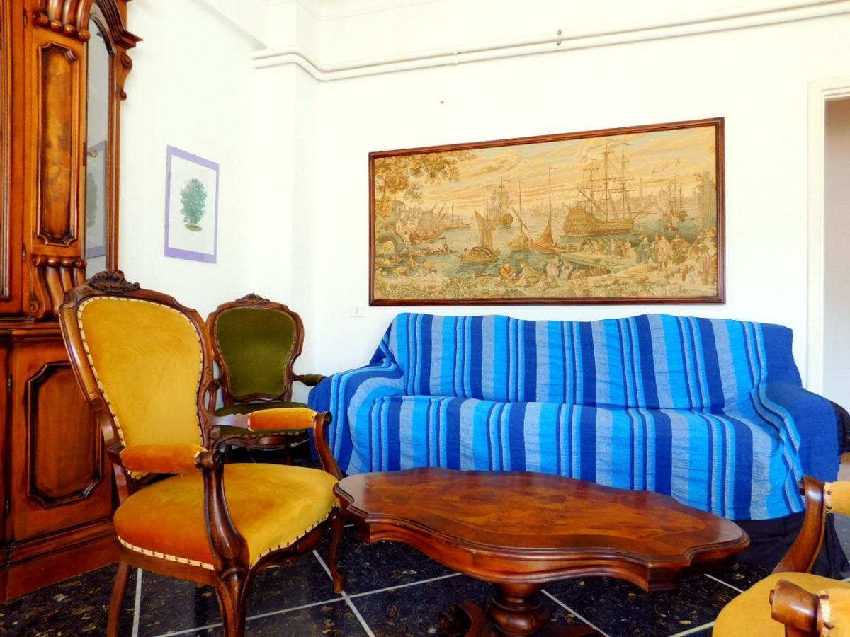 Quadrilocale Con Vista Apartment เลวานโต ภายนอก รูปภาพ
